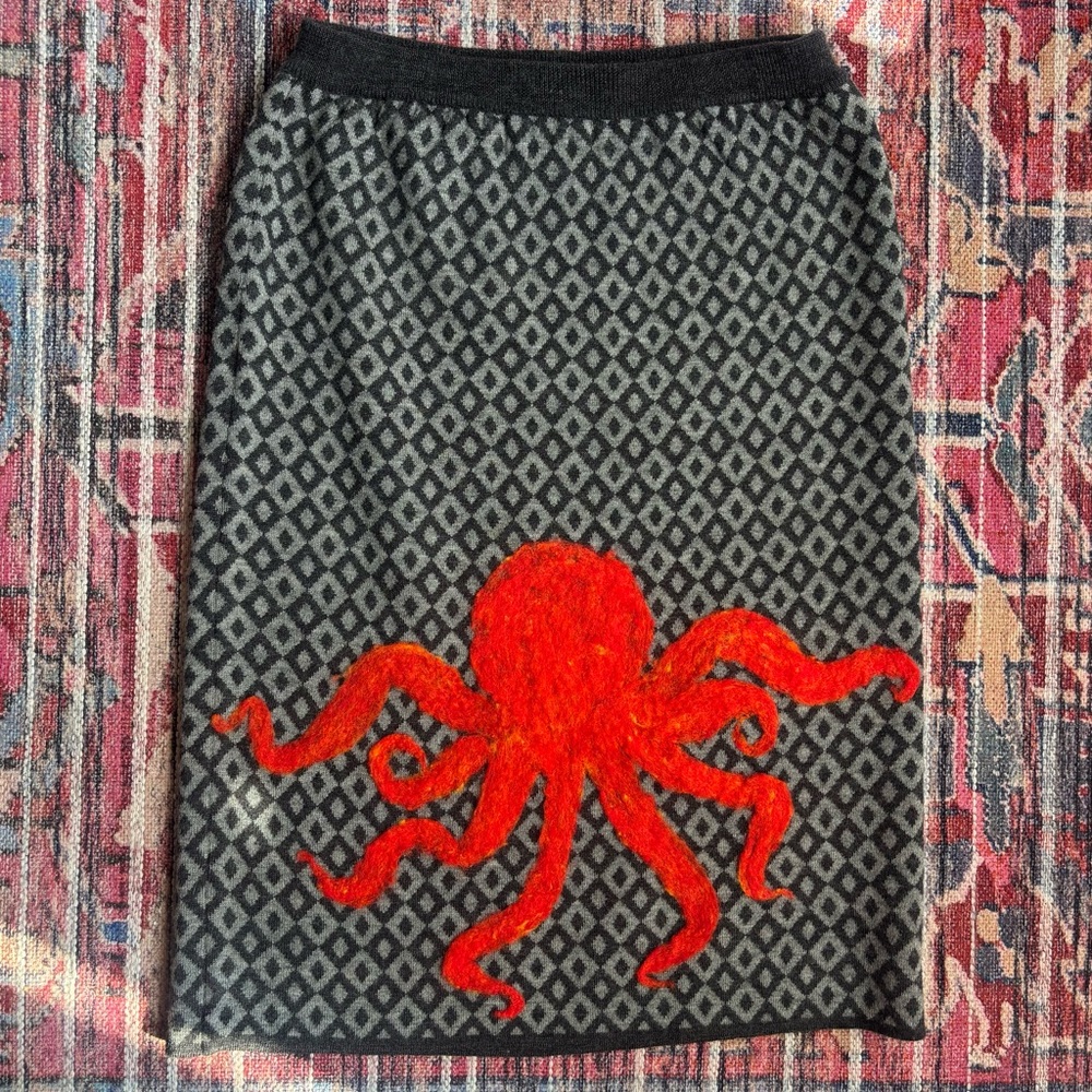 Paraphrase Wool Blend Women’s Small Octopus Skirt